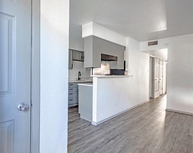 916 Isbell Road - Photo Thumbnail 1