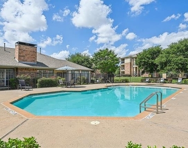 700 Timber Oaks Lane - Photo Thumbnail 11