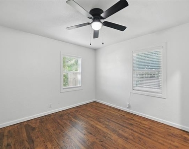 1205 Hamsted Street - Photo Thumbnail 9