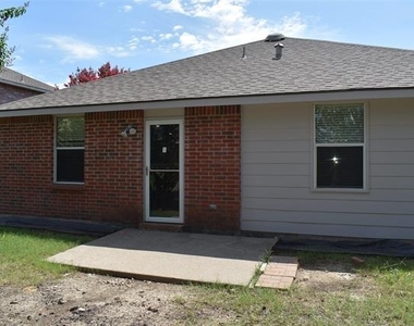721 Pickwick Lane - Photo Thumbnail 18