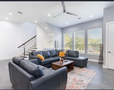 2239 Lovedale Avenue - Photo Thumbnail 12