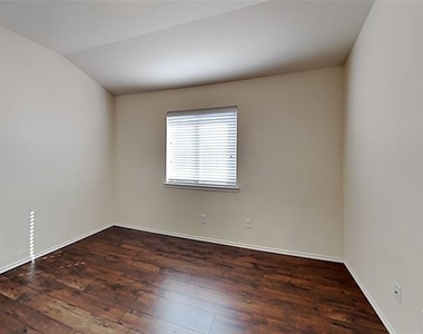 3251 Torio - Photo Thumbnail 14