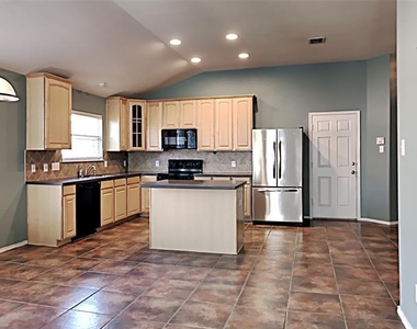 3251 Torio - Photo Thumbnail 3