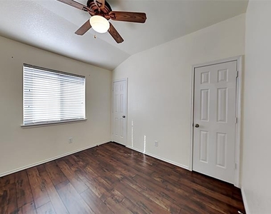 3251 Torio - Photo Thumbnail 10
