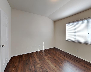 3251 Torio - Photo Thumbnail 13