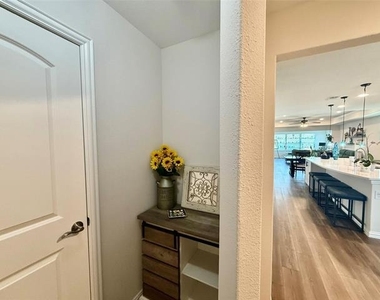 1267 Bright Stars Drive - Photo Thumbnail 12