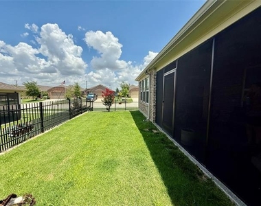1267 Bright Stars Drive - Photo Thumbnail 15