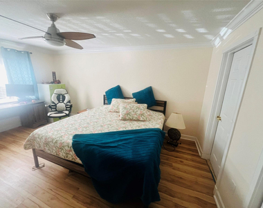151 Ne 16th Avenue - Photo Thumbnail 2