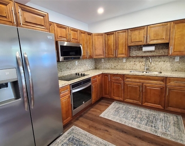1548 Sw 28th Avenue - Photo Thumbnail 5