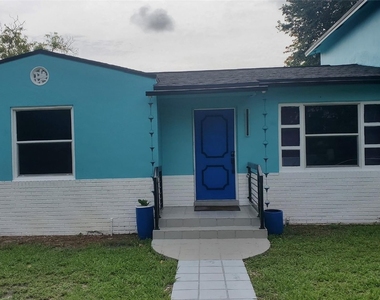 1548 Sw 28th Avenue - Photo Thumbnail 1