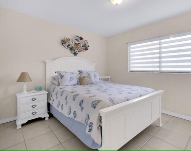 10102 S Ocean Drive - Photo Thumbnail 47
