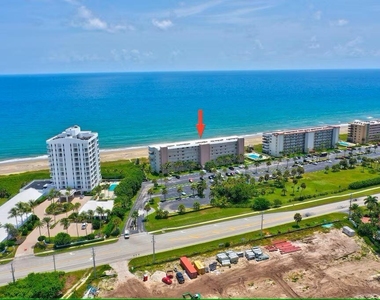 10102 S Ocean Drive - Photo Thumbnail 2