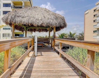 10102 S Ocean Drive - Photo Thumbnail 18