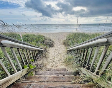 10102 S Ocean Drive - Photo Thumbnail 17
