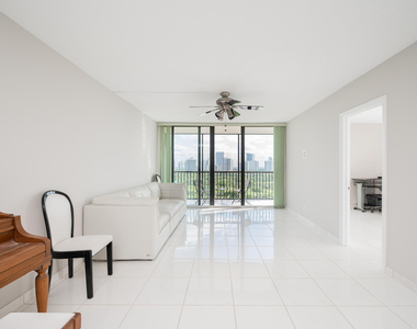 20335 W Country Club Drive - Photo Thumbnail 2