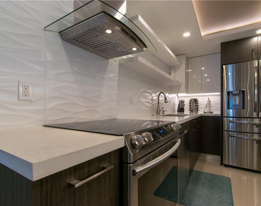 1151 N Fort Lauderdale Beach Boulevard - Photo Thumbnail 10