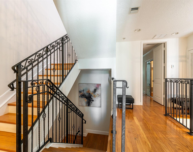 2614 Ne 11th Court - Photo Thumbnail 15