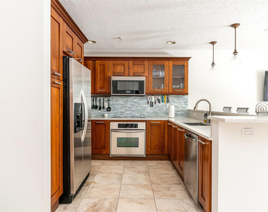2614 Ne 11th Court - Photo Thumbnail 1