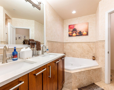 2614 Ne 11th Court - Photo Thumbnail 16