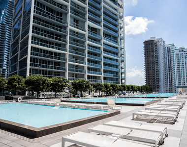 495 Brickell Avenue - Photo Thumbnail 20