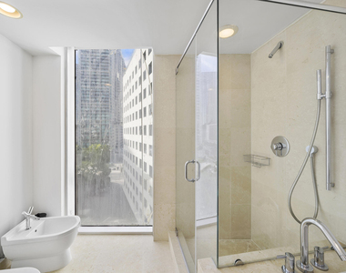 495 Brickell Avenue - Photo Thumbnail 11