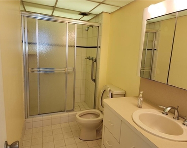 7001 Environ Boulevard - Photo Thumbnail 3