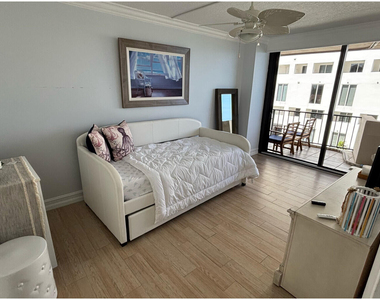 4200 N Ocean Avenue - Photo Thumbnail 3