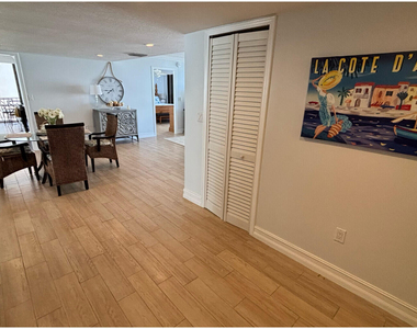 4200 N Ocean Avenue - Photo Thumbnail 6