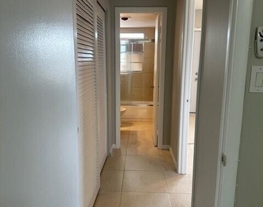 7605 Nw 5th Court - Photo Thumbnail 2