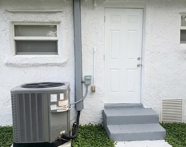 1527 Nw 63rd Street - Photo Thumbnail 20