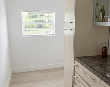 1527 Nw 63rd Street - Photo Thumbnail 14