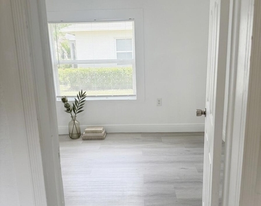 1527 Nw 63rd Street - Photo Thumbnail 27