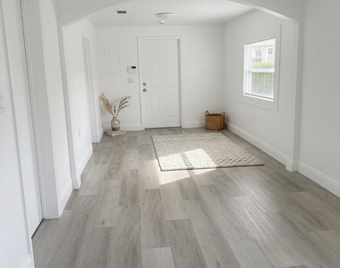 1527 Nw 63rd Street - Photo Thumbnail 22
