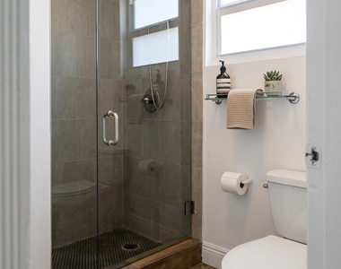 1527 Nw 63rd Street - Photo Thumbnail 11