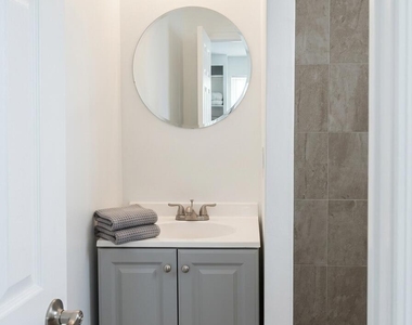 1527 Nw 63rd Street - Photo Thumbnail 12