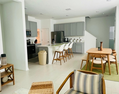 1011 Orchard Arbour Court - Photo Thumbnail 7