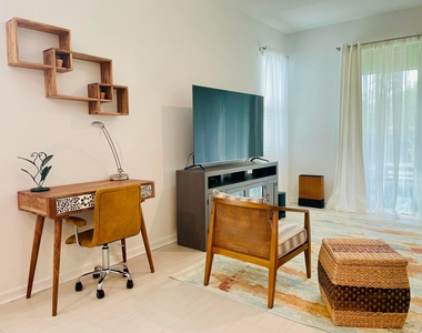 1011 Orchard Arbour Court - Photo Thumbnail 5