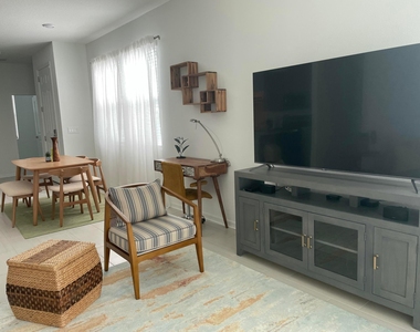 1011 Orchard Arbour Court - Photo Thumbnail 10