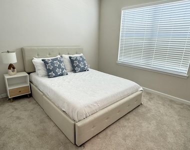 6714 Rumine Circle - Photo Thumbnail 6