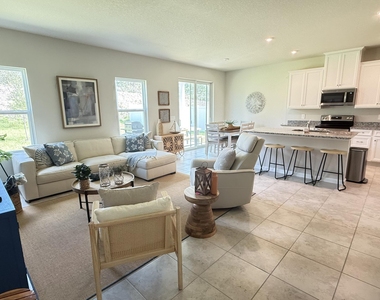 6714 Rumine Circle - Photo Thumbnail 1