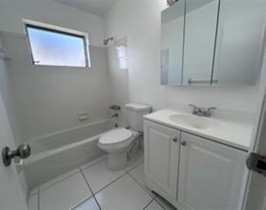 3614 Taylor Street - Photo Thumbnail 10