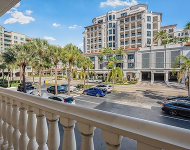 200 E Royal Palm Road - Photo Thumbnail 12