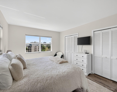 2555 Ne 11th Street - Photo Thumbnail 18