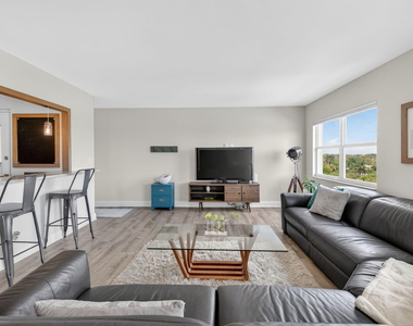 2555 Ne 11th Street - Photo Thumbnail 5