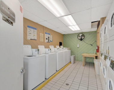 2555 Ne 11th Street - Photo Thumbnail 33