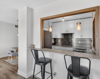 2555 Ne 11th Street - Photo Thumbnail 15
