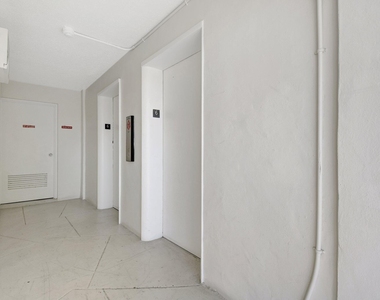 2555 Ne 11th Street - Photo Thumbnail 36