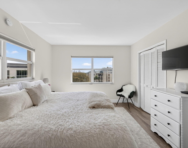 2555 Ne 11th Street - Photo Thumbnail 17