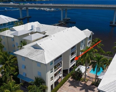 275 Nw Flagler Avenue - Photo Thumbnail 3