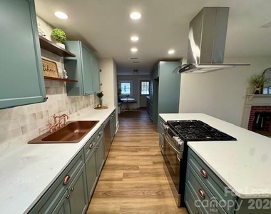 29 Sw Plott Drive Sw - Photo Thumbnail 3